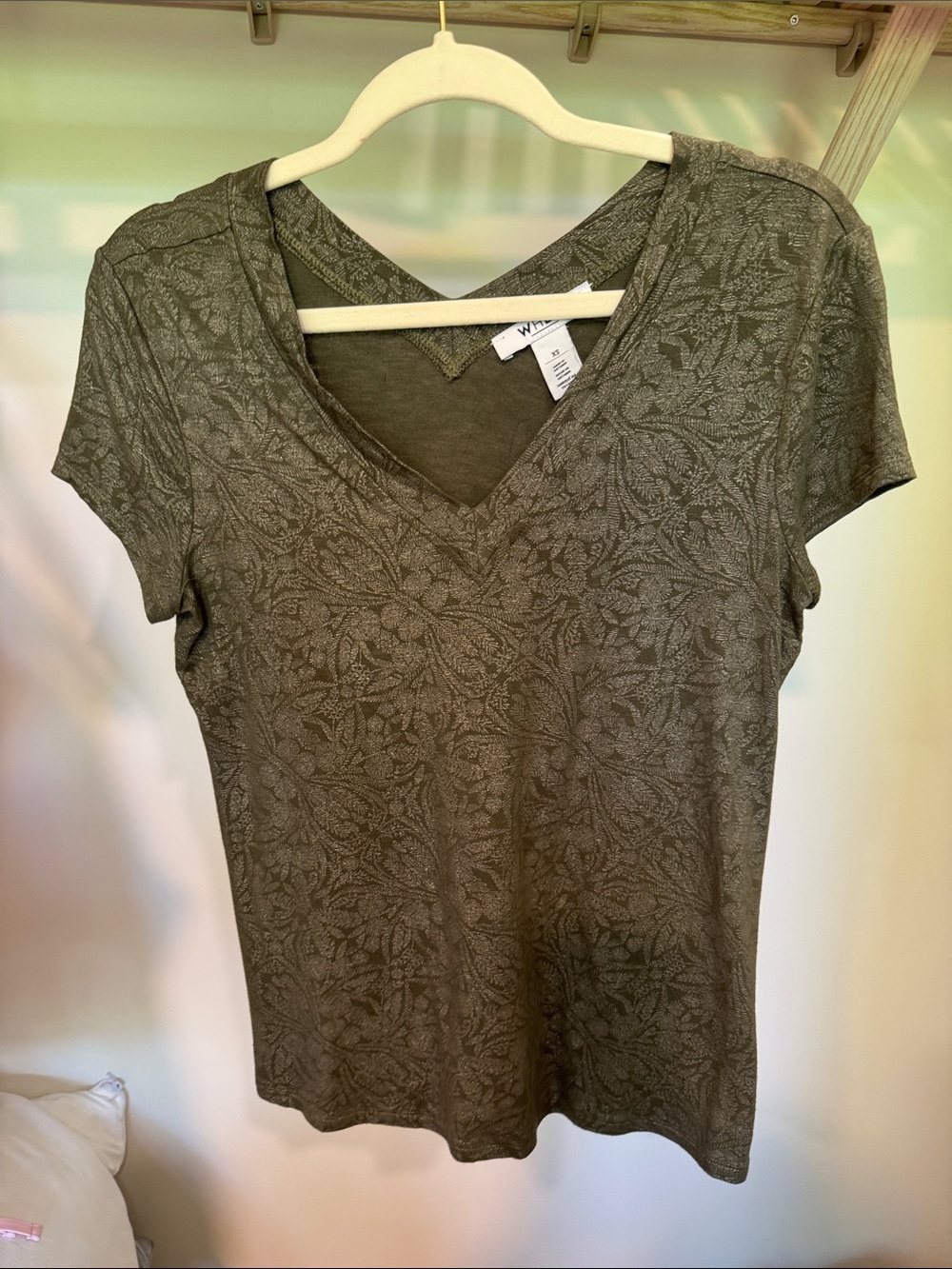 White House Black Market Olive Green V-Neck Floral Textured Tee